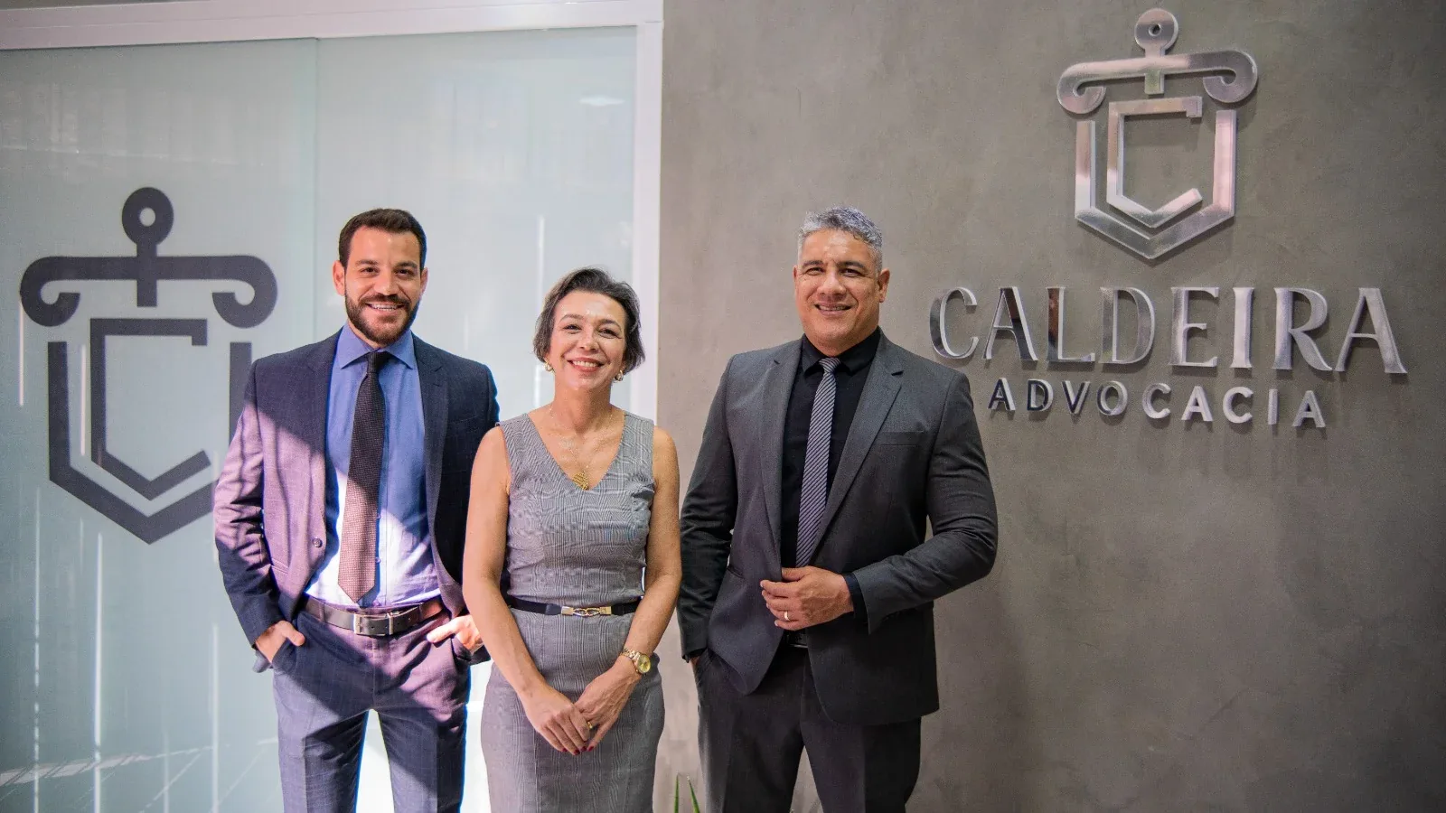 Advogados do Caldeira Advogados Associados no escritório de São Sebastião